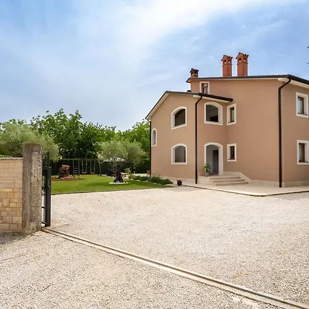 Willa Splendid In Vi Inada With Sauna Vižinada