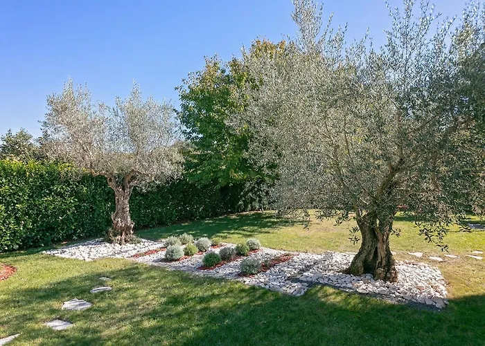 Splendid In Vi Inada With Sauna Vila *