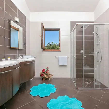 Splendid In Vi Inada With Sauna *