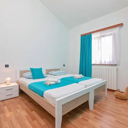 Splendid In Vi Inada With Sauna Βίλα