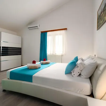 Villa Splendid In Vi Inada With Jacuzzi Vizinada