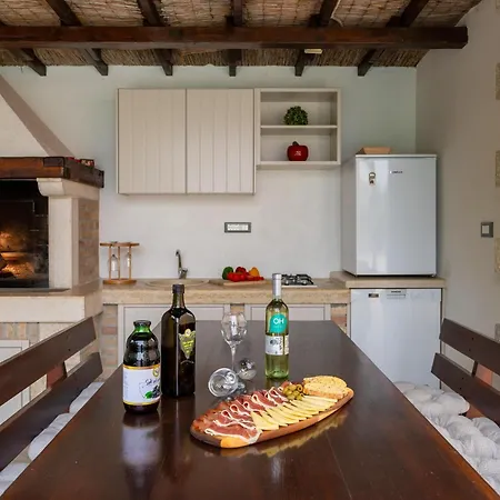 Villa Splendid In Vi Inada With Sauna
