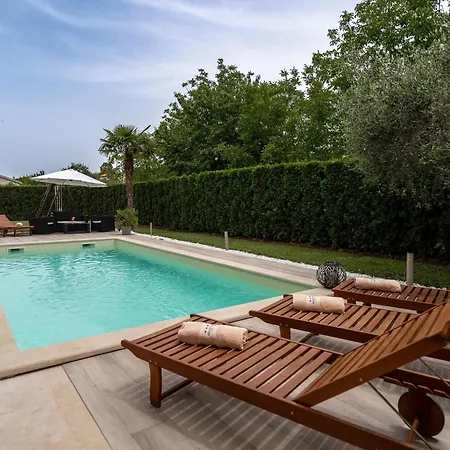 Villa Splendid In Vi Inada With Sauna *