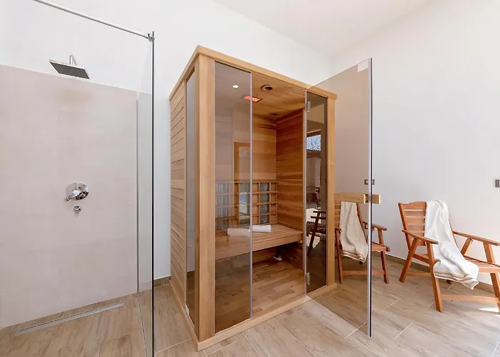 Villa Splendid In Vi Inada With Sauna