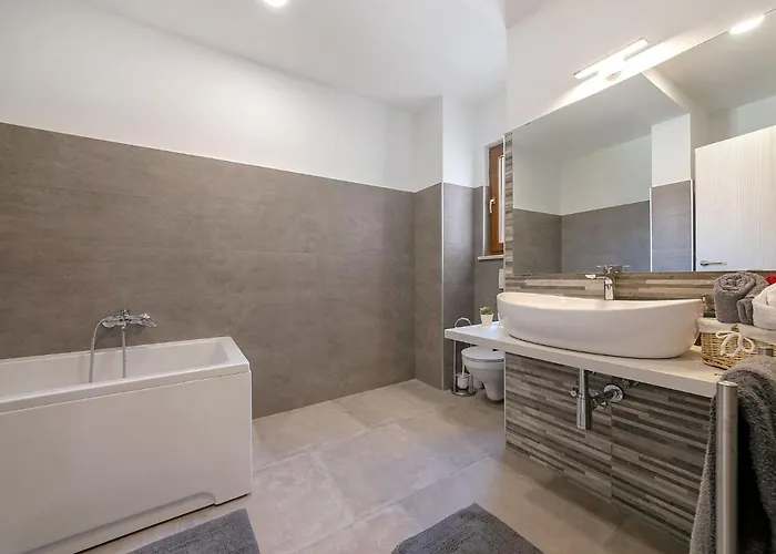 Splendid In Vi Inada With Sauna *