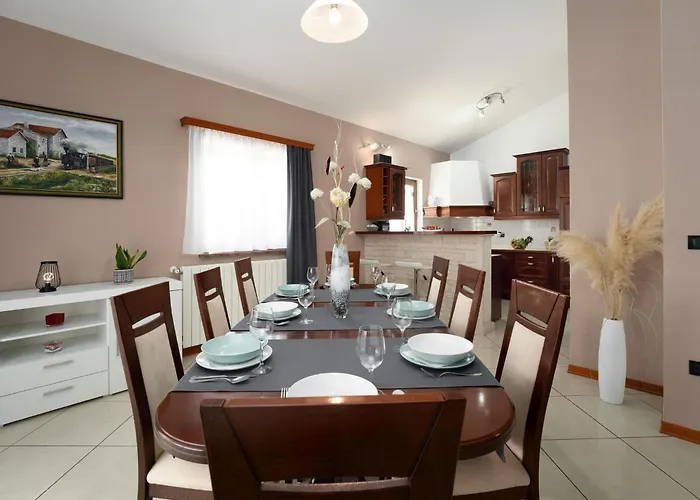 Splendid In Vi Inada With Sauna Villa