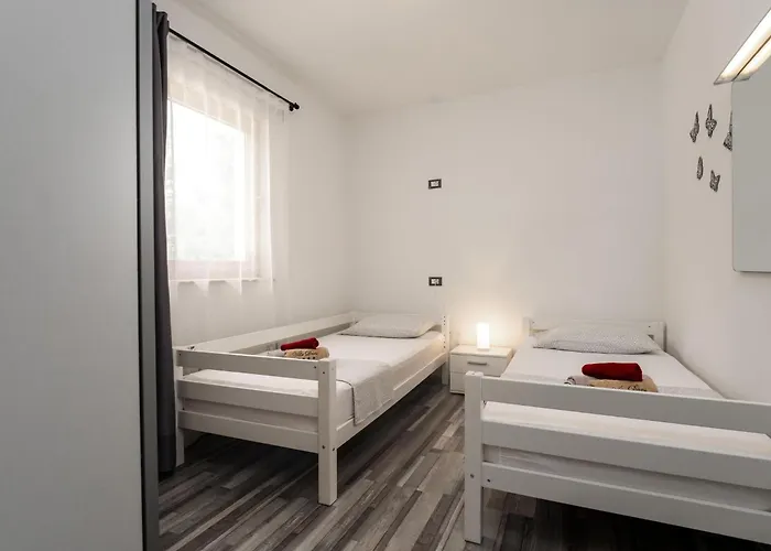 Villa Splendid In Vi Inada With Sauna Vižinada